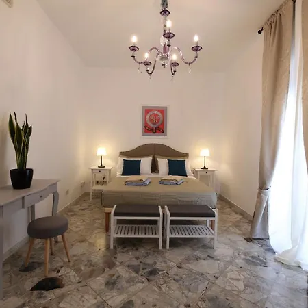 Cavour & Savoia بيت ضيافة