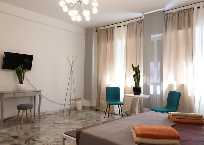 Cavour & Savoia Gasthuis *