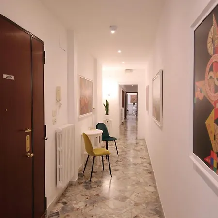 Cavour & Savoia * Бари