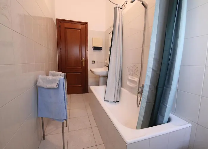 Cavour & Savoia Bari