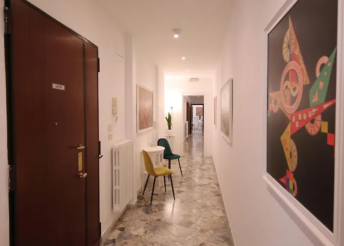 Cavour & Savoia * Bari